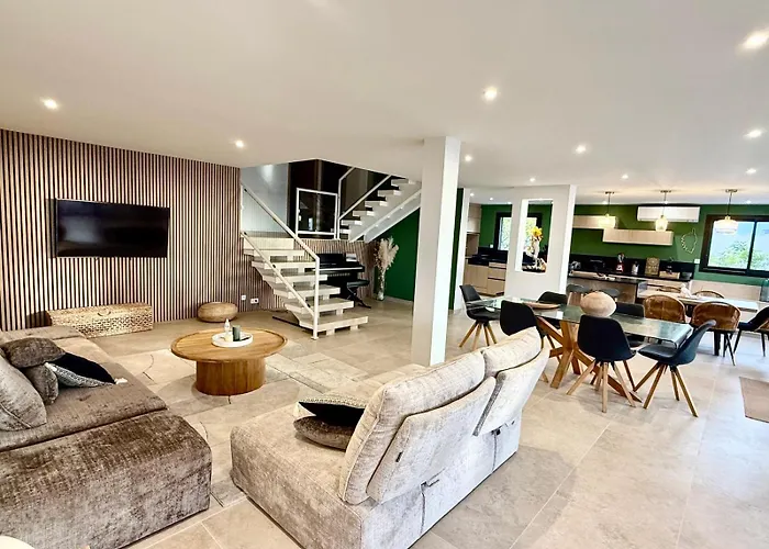 Noesis Villa